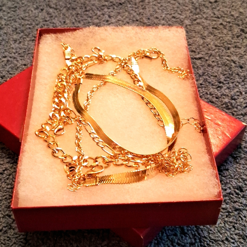 NWOT,14K,Yellow,Gold Plated,Assorted Styles,6-piece Bundle of Bracelets